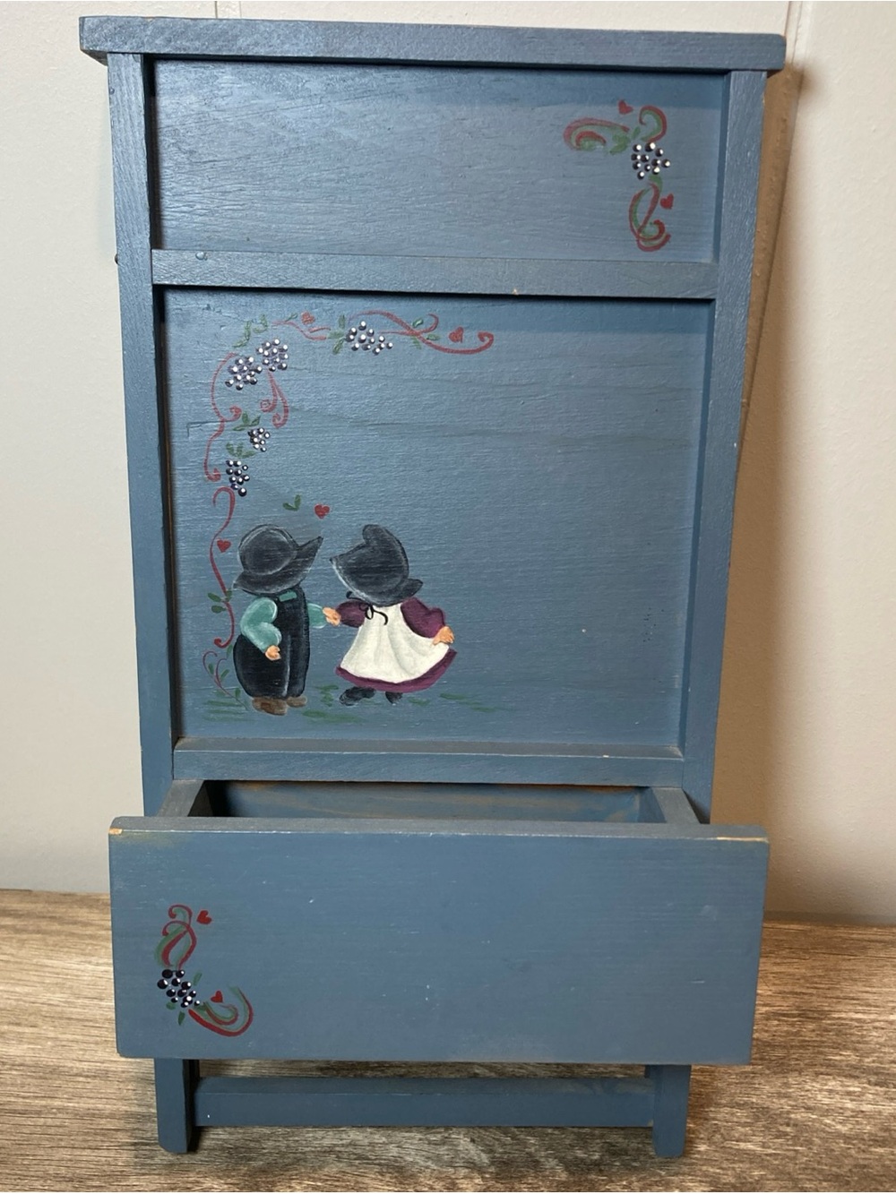 VTG Hand painted Wooden Wall Pocket Shelf Amish Boy & Girl Cottagecore Folk Art